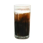 Es kopi dengan tambahan sirup tiramisu